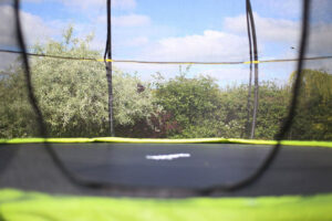 Rebo trampoline enclosure