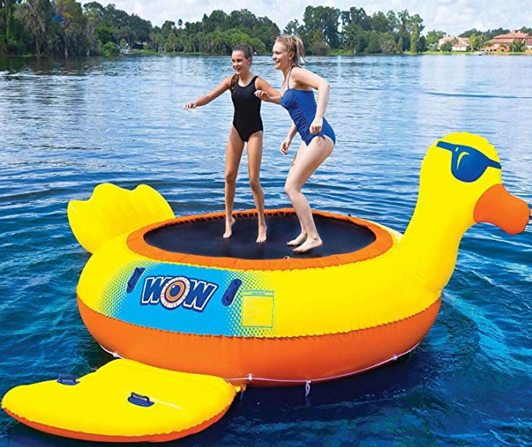 Inflatable water trampoline duck